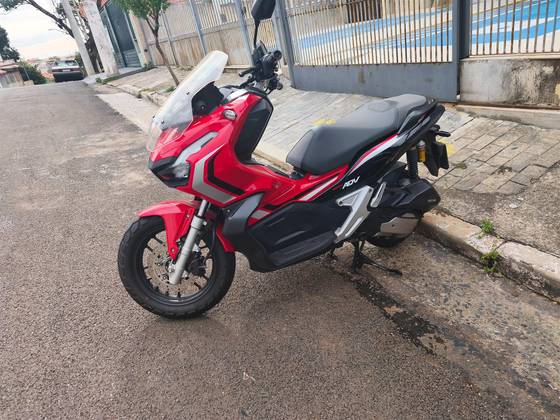 HONDA ADV 